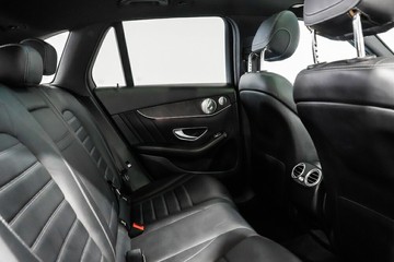 https://vehicle-cdn.autoleague.cloud/17009_11018213_18.jpg