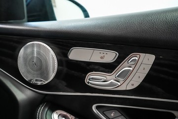 https://vehicle-cdn.autoleague.cloud/17009_11018213_22.jpg