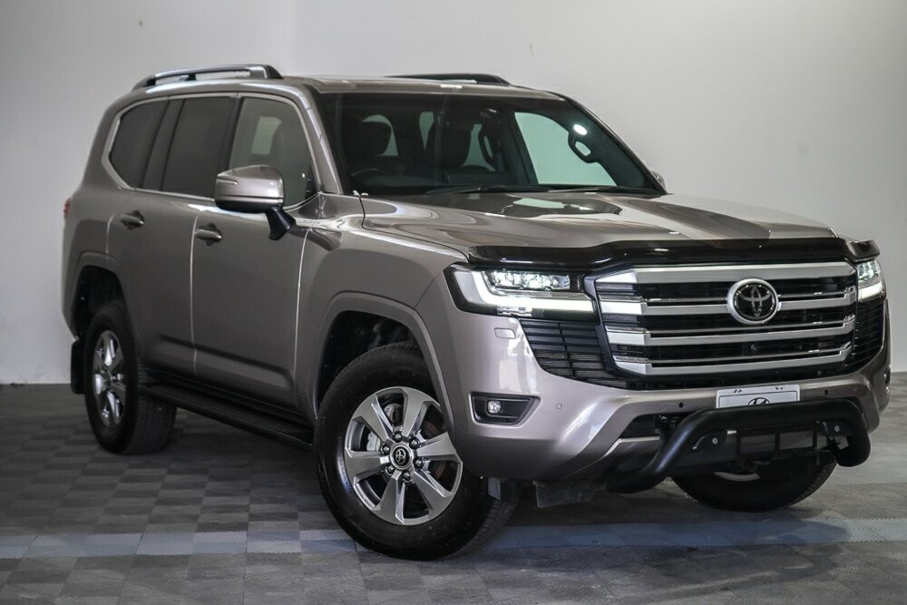 Toyota Landcruiser image 1