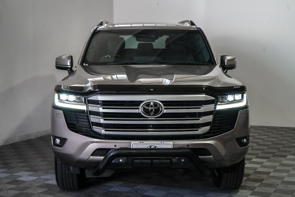 Toyota Landcruiser image 3