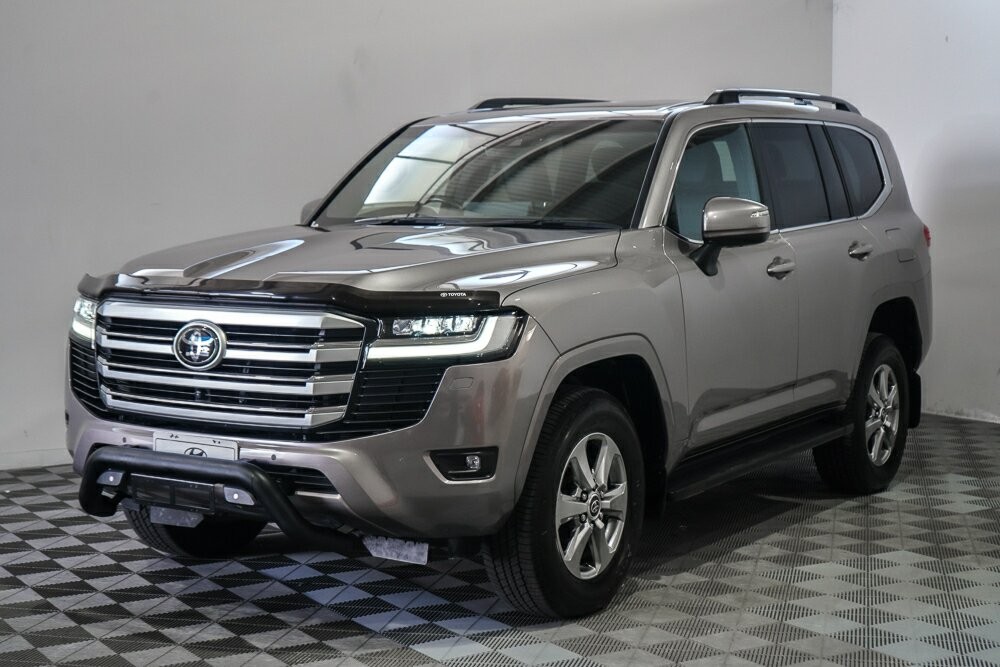 Toyota Landcruiser image 4