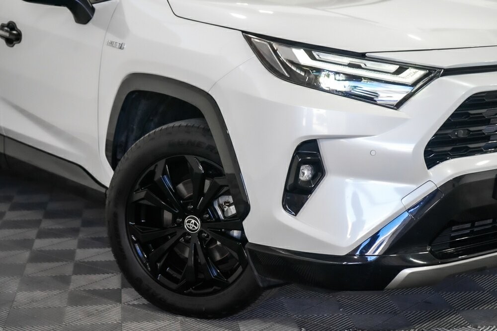 Toyota Rav4 image 2