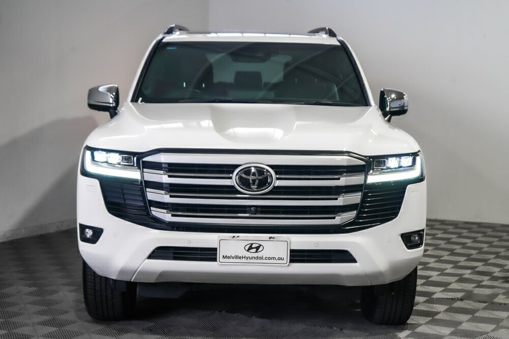 Toyota Landcruiser image 3