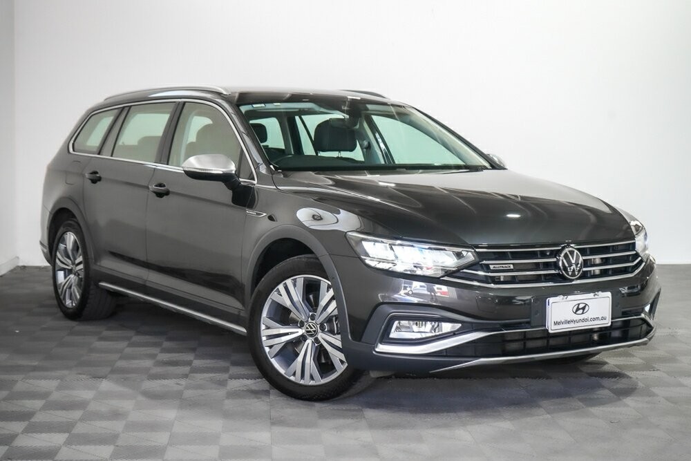 Volkswagen Passat image 1