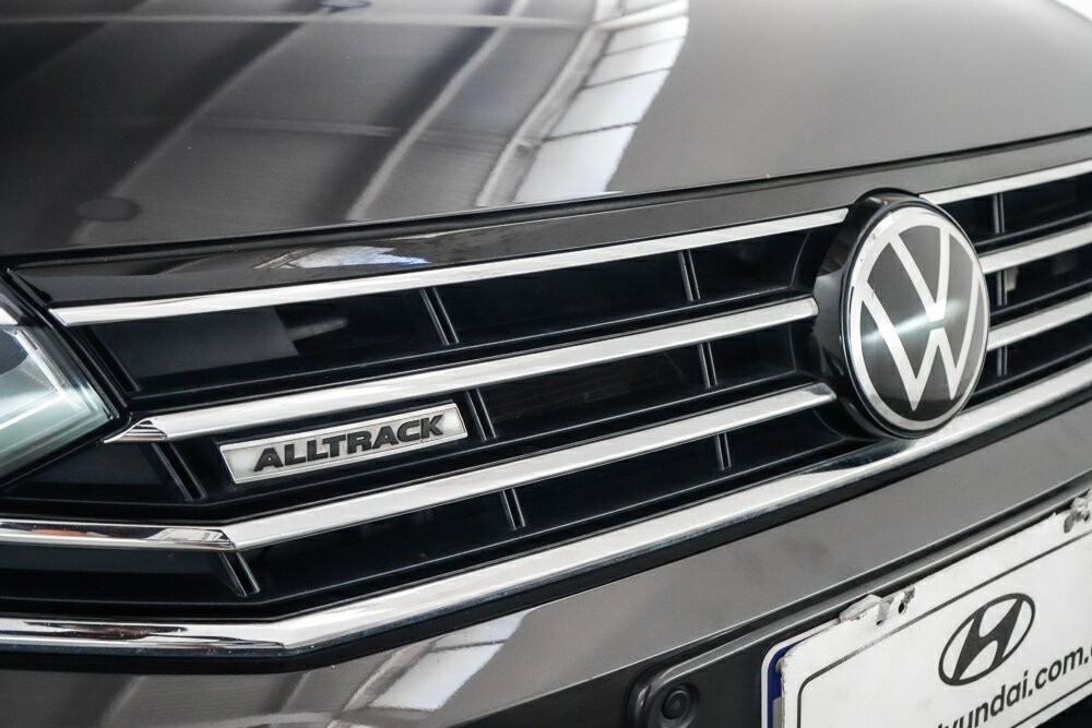 Volkswagen Passat image 3