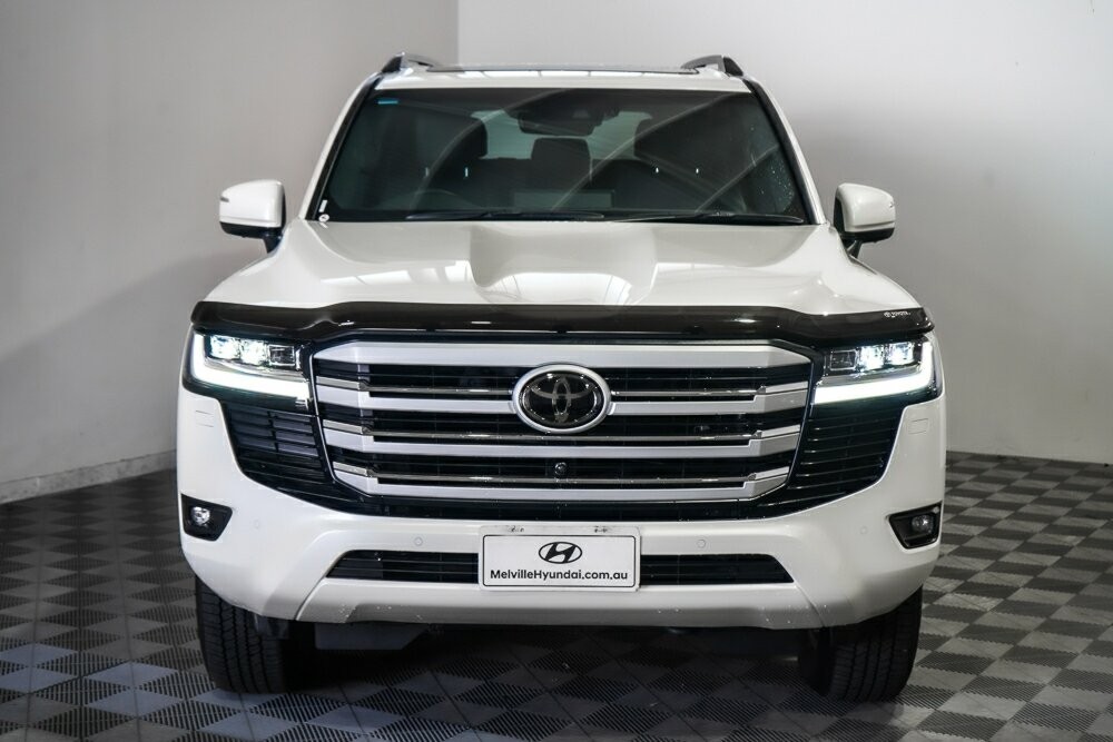 Toyota Landcruiser image 3