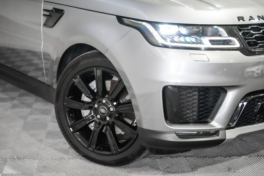 Land Rover Range Rover Sport image 2