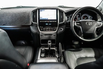 https://vehicle-cdn.autoleague.cloud/17009_11018268_12.jpg