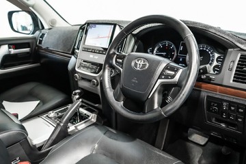 https://vehicle-cdn.autoleague.cloud/17009_11018268_13.jpg