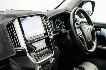 https://vehicle-cdn.autoleague.cloud/17009_11018268_22.jpg