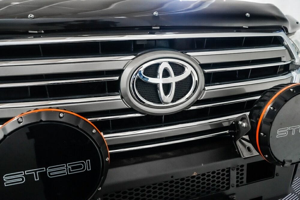 Toyota Landcruiser image 3