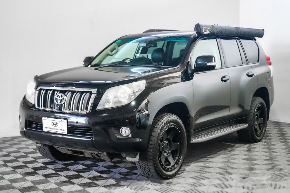 Toyota Landcruiser Prado image 3