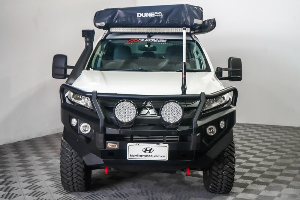 Mitsubishi Triton image 2