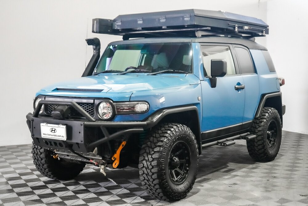 Toyota Fj Cruiser image 4