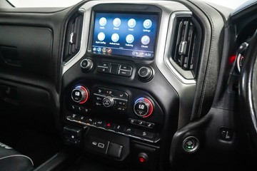 https://vehicle-cdn.autoleague.cloud/17009_11018292_17.jpg