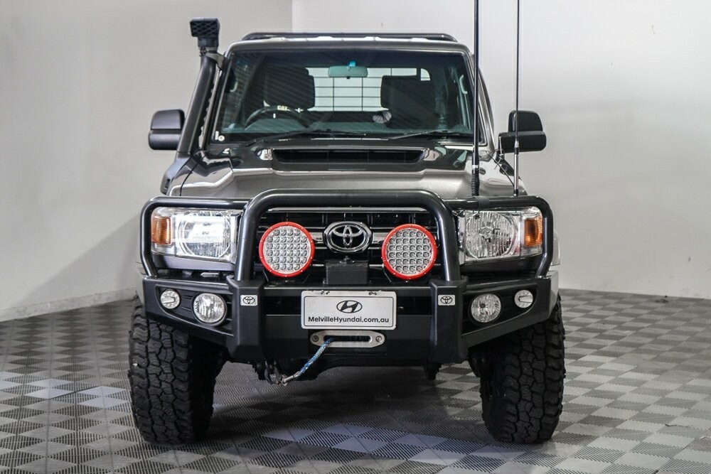 Toyota Landcruiser image 4