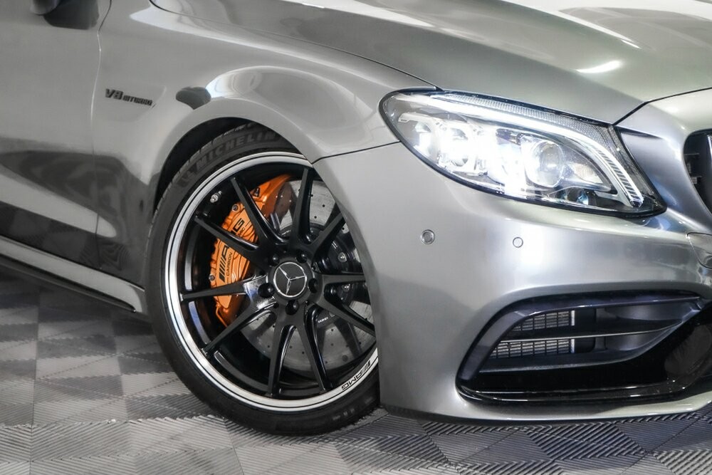 Mercedes Benz C-class image 3