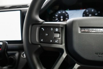 https://vehicle-cdn.autoleague.cloud/17009_11018301_13.jpg