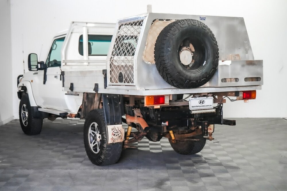 Toyota Landcruiser image 4