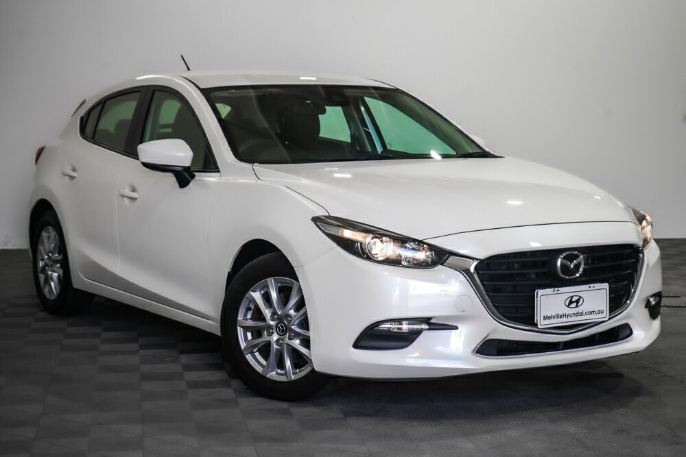 Mazda 3 image 1