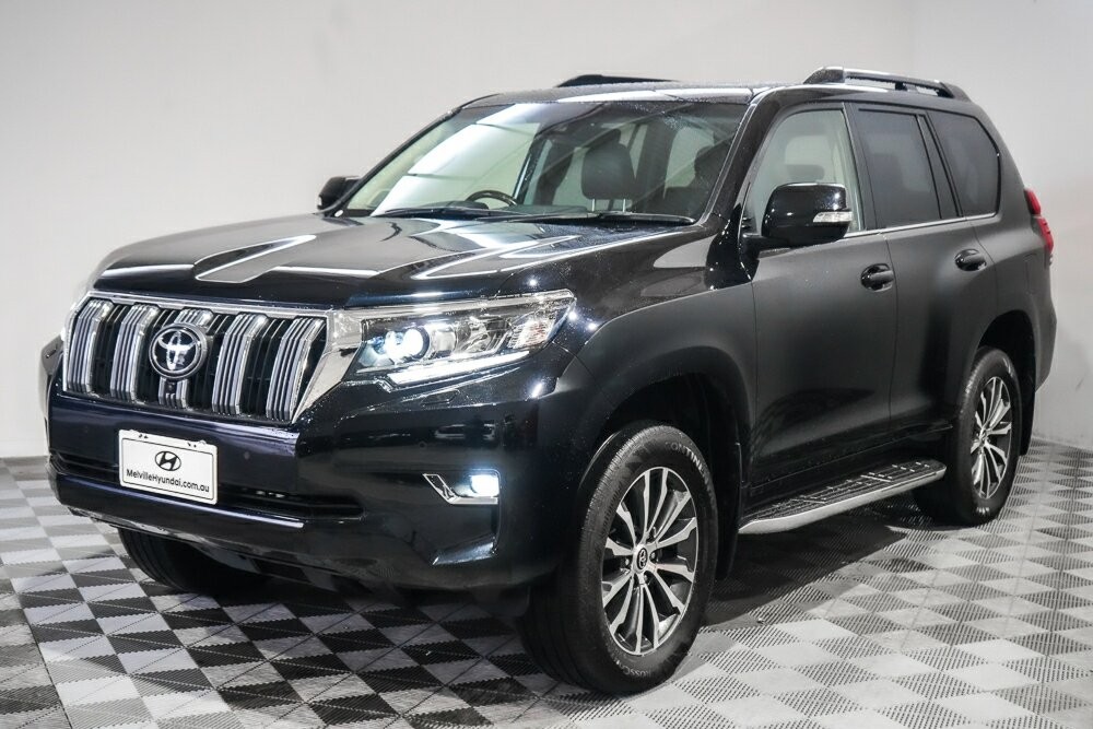 Toyota Landcruiser Prado image 4
