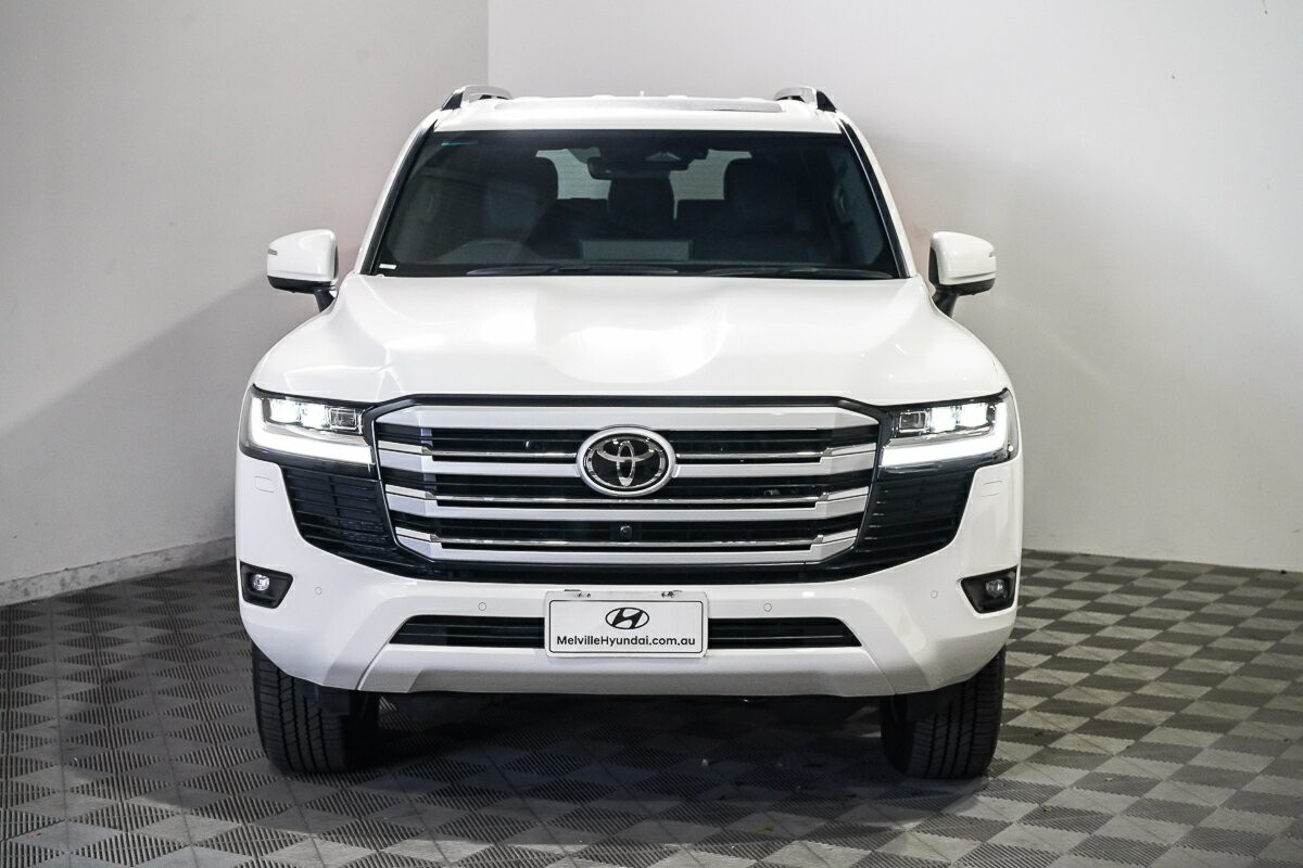 Toyota Landcruiser image 3