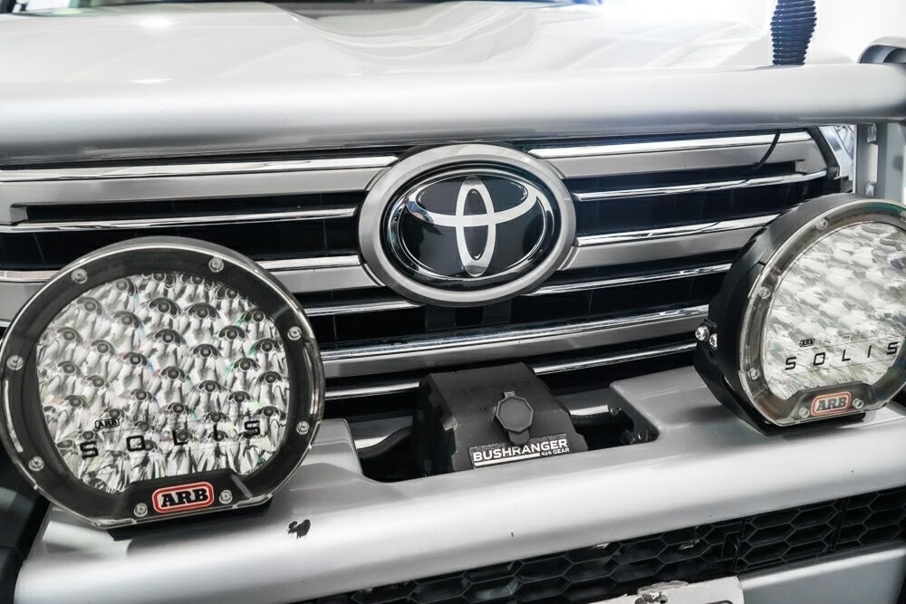 Toyota Landcruiser image 3