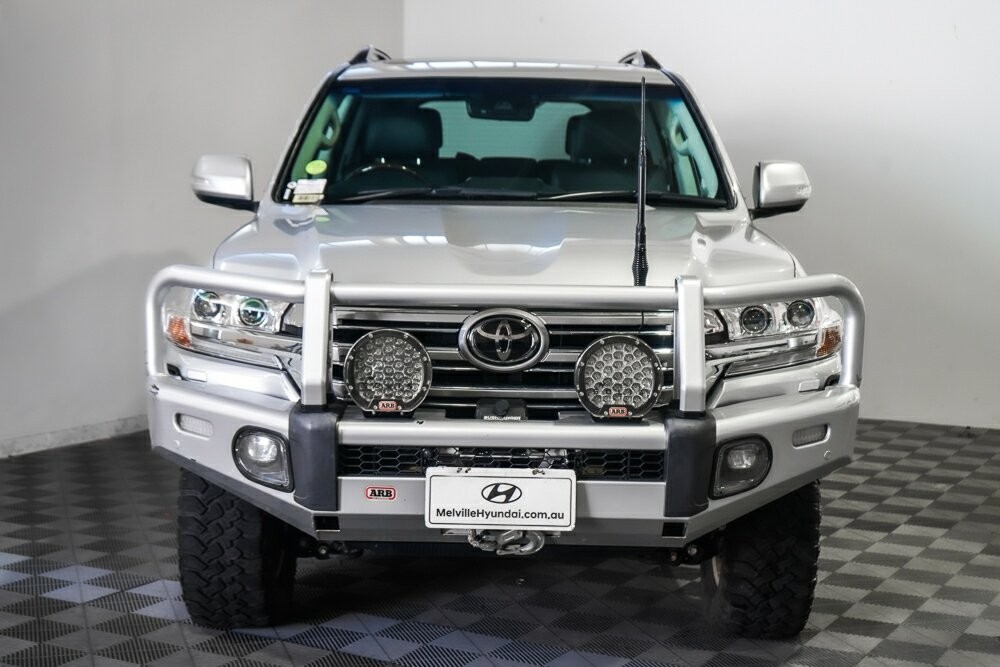 Toyota Landcruiser image 4