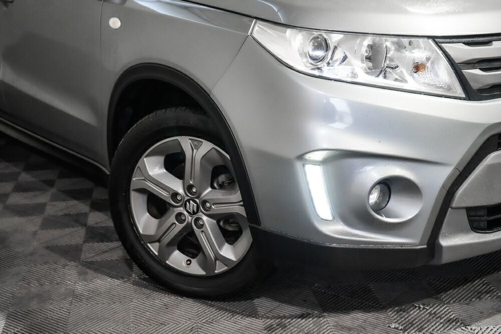 Suzuki Vitara image 2