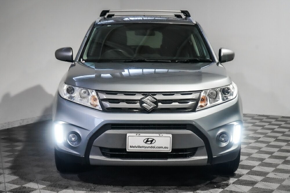 Suzuki Vitara image 3