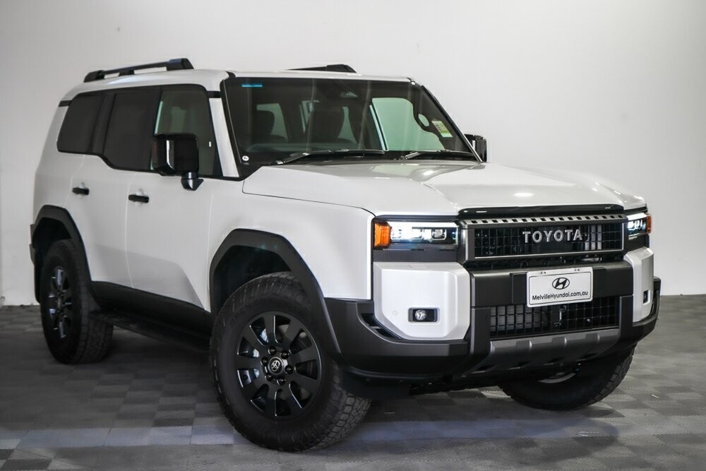 Toyota Landcruiser Prado image 1
