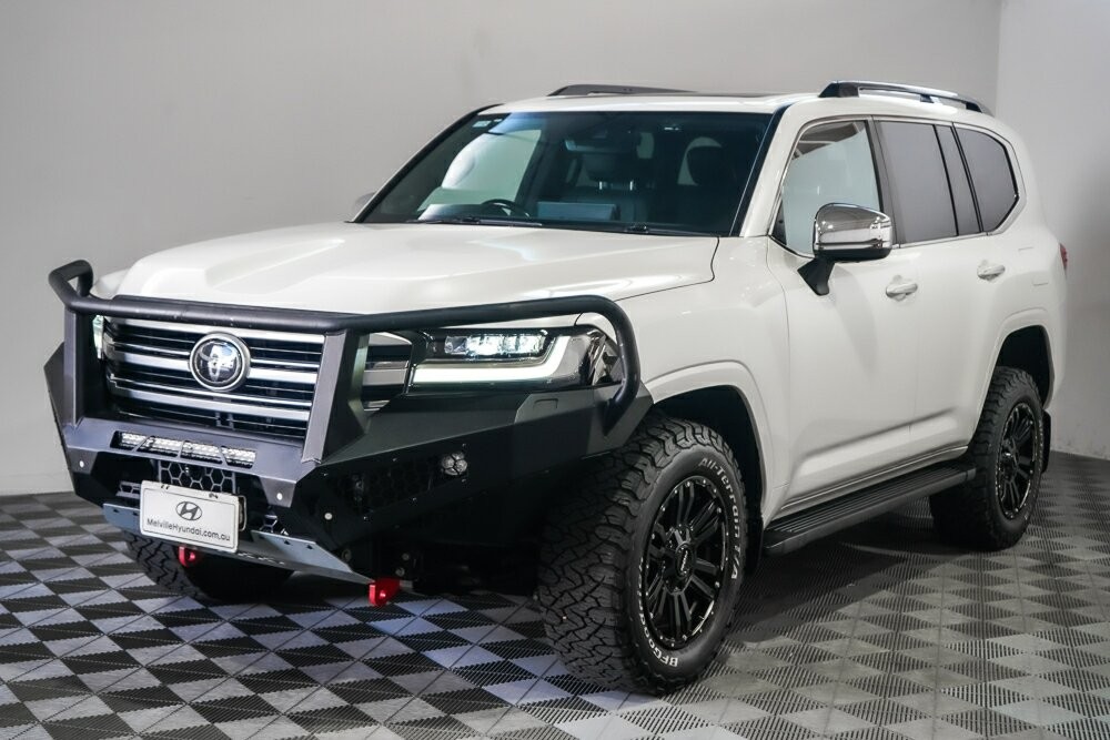 Toyota Landcruiser image 4