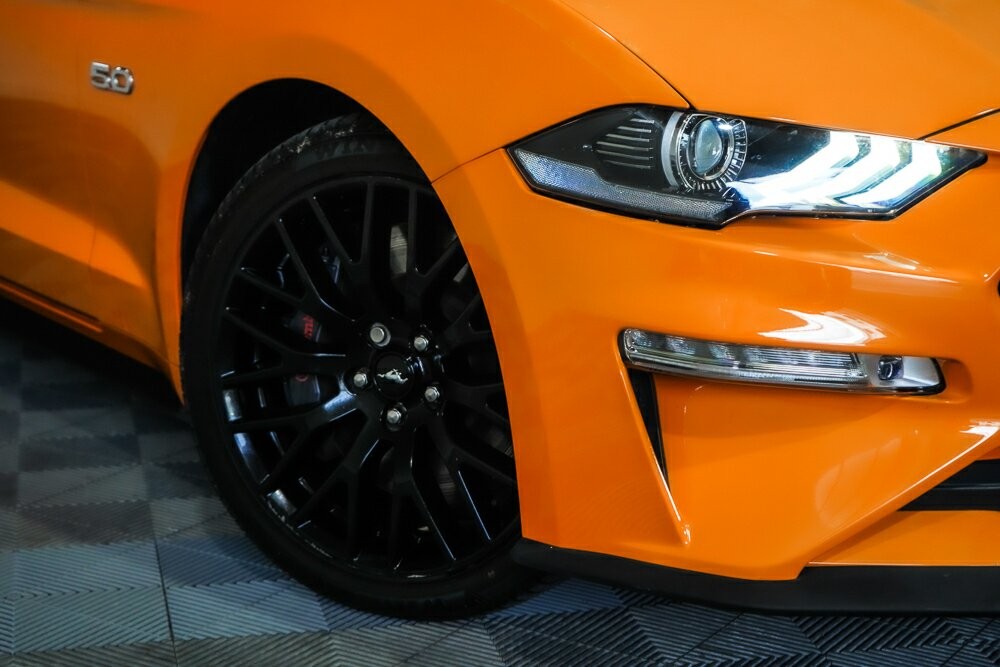 Ford Mustang image 2