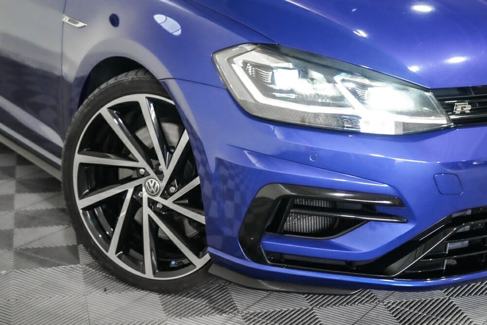 Volkswagen Golf image 2