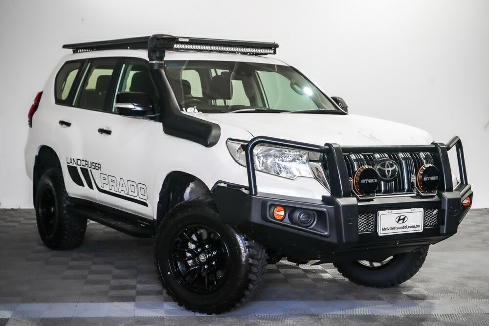 Toyota Landcruiser Prado image 1