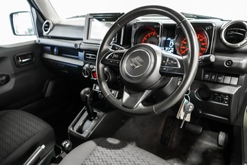 https://vehicle-cdn.autoleague.cloud/17009_11018355_12.jpg