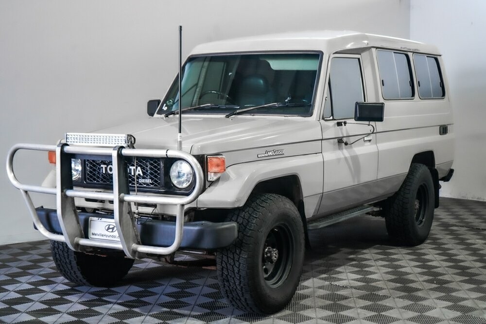 Toyota Landcruiser image 4