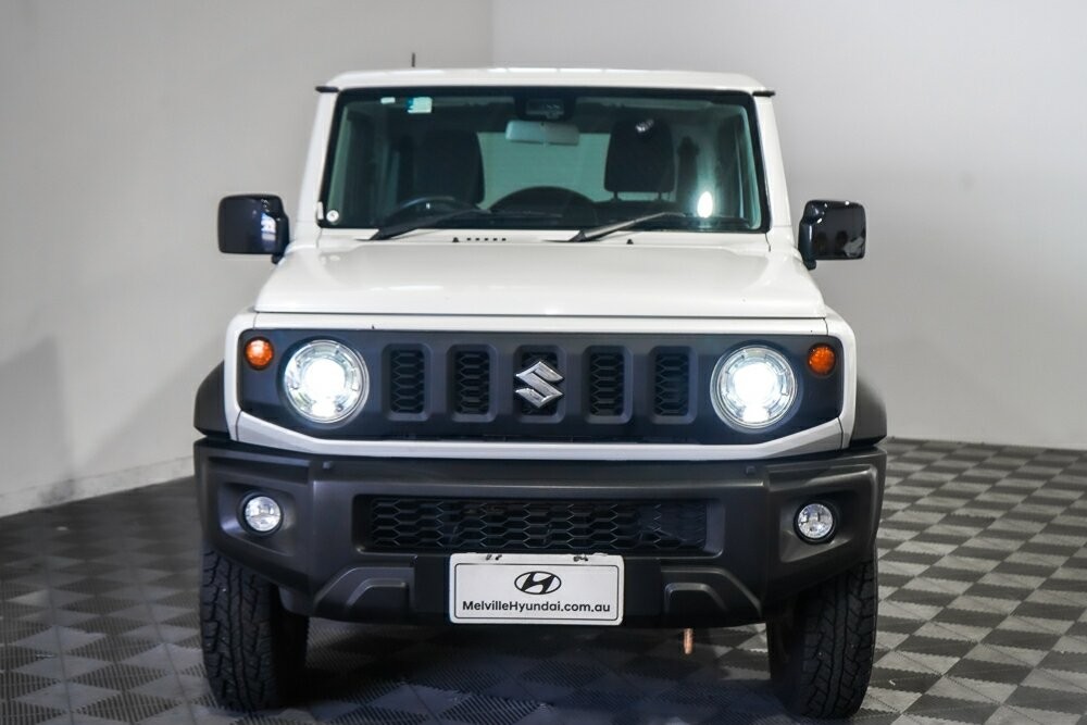 Suzuki Jimny image 2