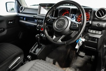 https://vehicle-cdn.autoleague.cloud/17009_11018362_12.jpg