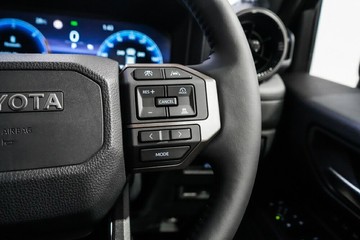 https://vehicle-cdn.autoleague.cloud/17009_11018366_15.jpg