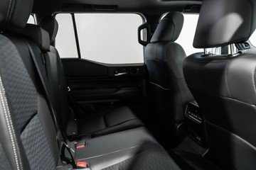 https://vehicle-cdn.autoleague.cloud/17009_11018366_19.jpg