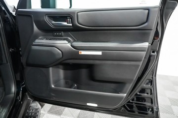 https://vehicle-cdn.autoleague.cloud/17009_11018366_24.jpg