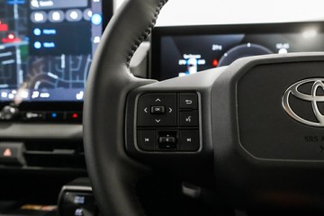 https://vehicle-cdn.autoleague.cloud/17009_11018367_13.jpg
