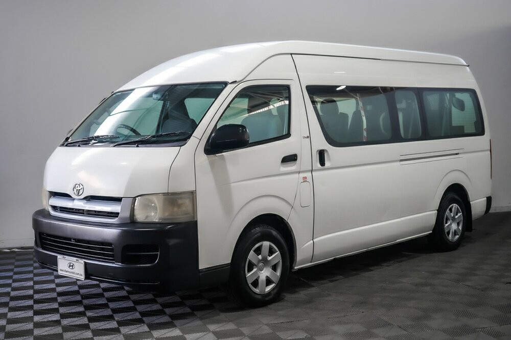 Toyota Hiace image 4