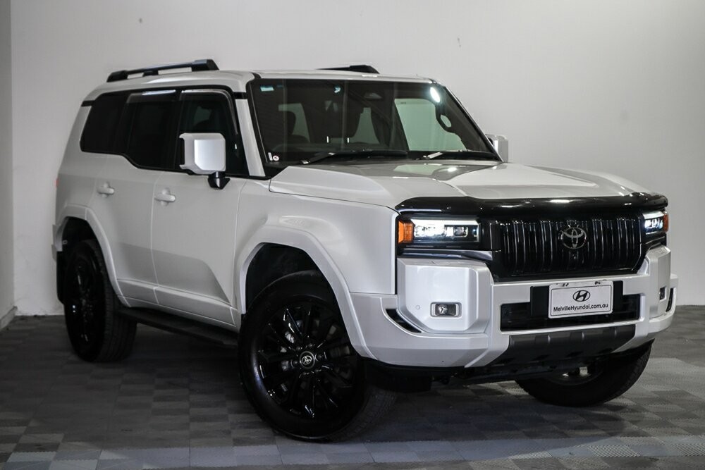 Toyota Landcruiser Prado image 1