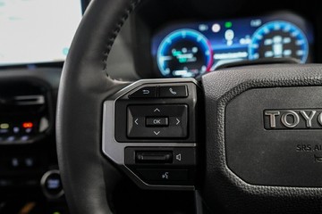 https://vehicle-cdn.autoleague.cloud/17009_11018387_15.jpg