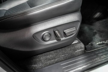 https://vehicle-cdn.autoleague.cloud/17009_11018387_24.jpg