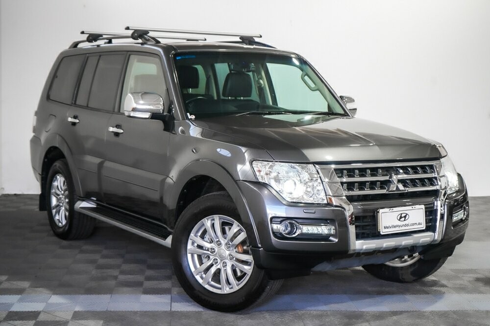 Mitsubishi Pajero image 1