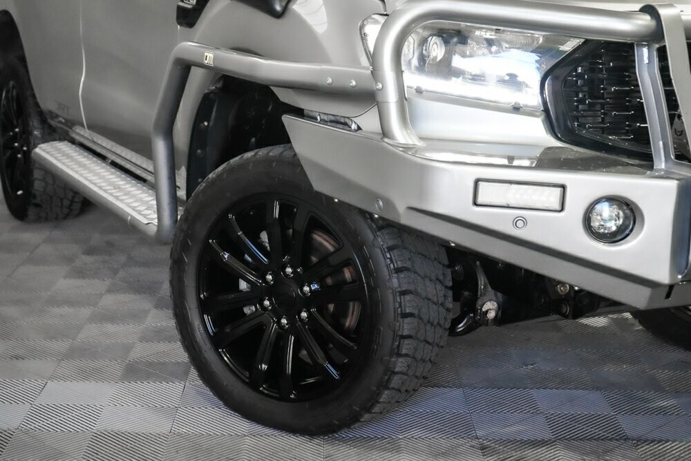 Ford Everest image 2