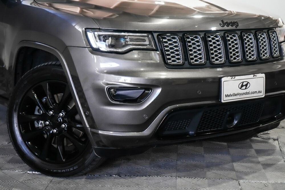 Jeep Grand Cherokee image 2